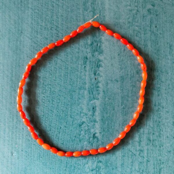Pulsera coral naranjo 2 mm