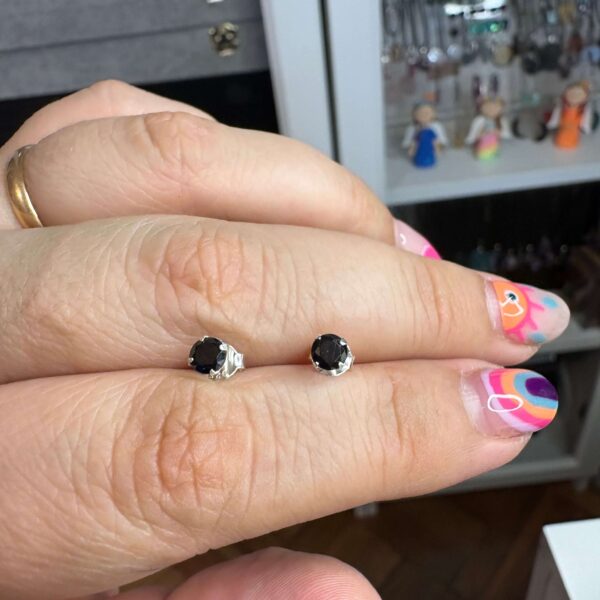 Aros redondos circon negro 4 mm Plata 925